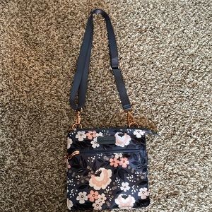 NWOT Sarah Wells MheartM Convertible Bag, Navy and Pink Floral